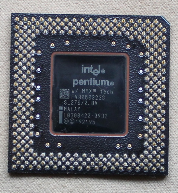 Pentium MMX 233 SL27S [NARROW PRINT]
