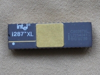 Intel i80287XL [big logo]